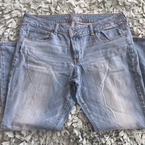 American Eagle 18 short